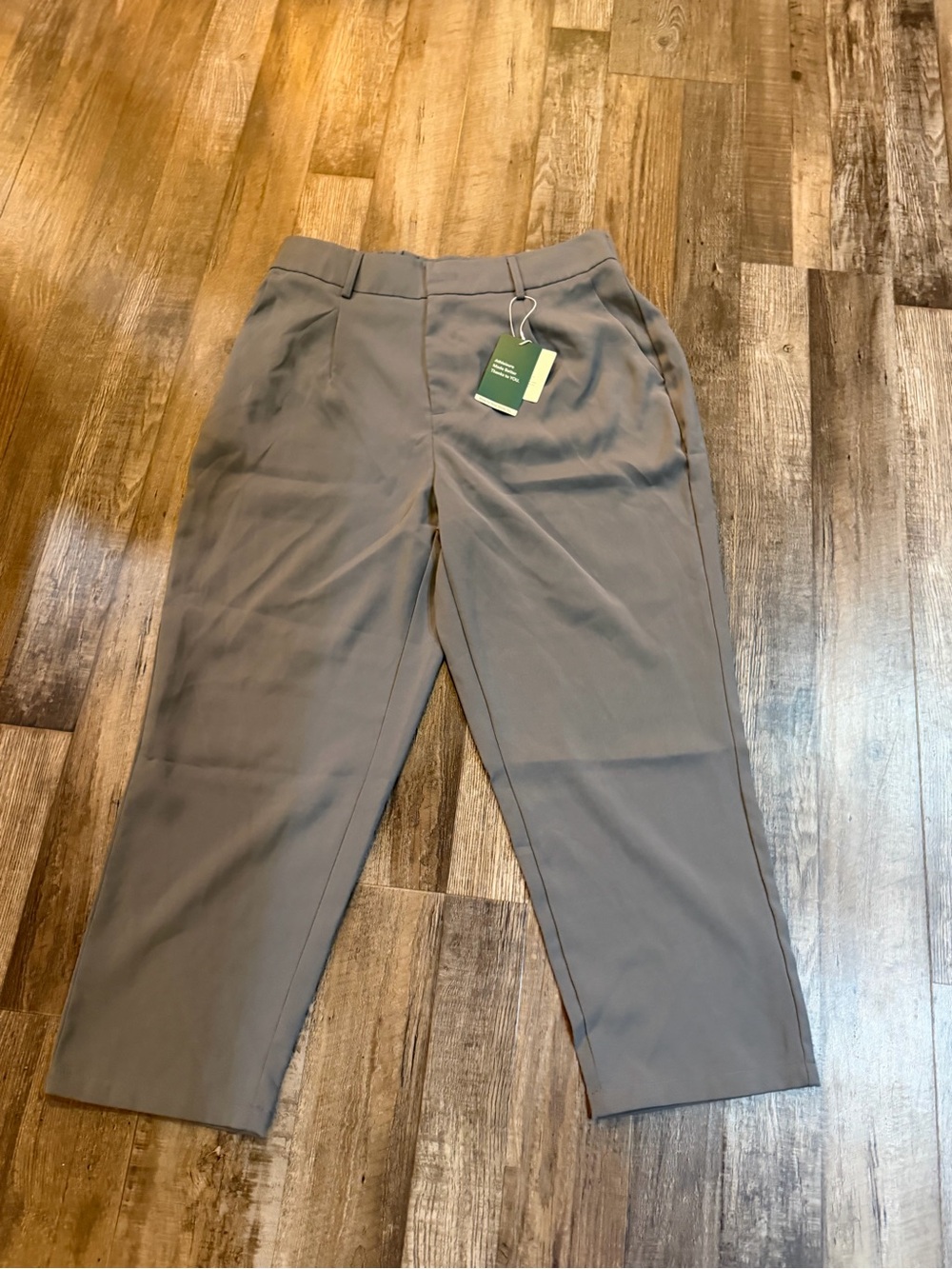 HALARA sz small petite Tailored Pants in Gray inseam 24”